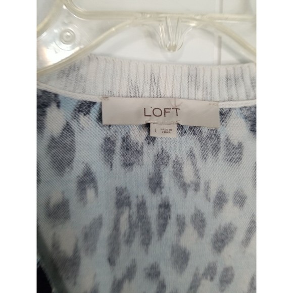 Loft Sweater Womens Size Large Animal Print Blue Button Up Cardigan - Picture 4 of 8